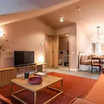 Sra Do Leite Next To Cathedral By Sé * Braga