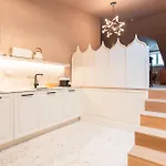 Sra Do Leite Next To Cathedral By Se Braga