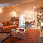 Sra Do Leite Next To Cathedral By Sé *